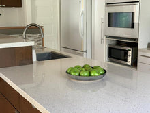 Load image into Gallery viewer, MIDNIGHT COUPE SERVING BOWL