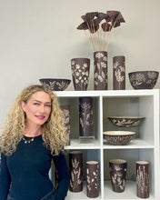 Load image into Gallery viewer, BOTANICAL SILHOUETTES WIDE VASE B