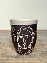 Load image into Gallery viewer, FACE LINE DRAWING WINE CUPS