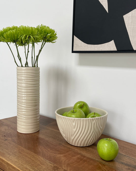 WOODGRAIN TALI SERVING BOWL IN IVORY