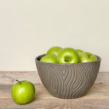 Load image into Gallery viewer, WOODGRAIN TALI SERVING BOWL IN SLATE