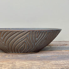 Load image into Gallery viewer, WOODGRAIN MEIRA SERVING BOWL IN SLATE