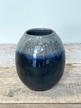 Load image into Gallery viewer, MIDNIGHT BALL VASE