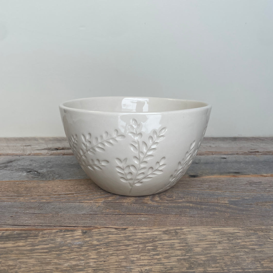 CARVED BRANCHES TALI SERVING BOWL IN IVORY