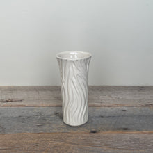 Load image into Gallery viewer, WOODGRAIN TINA VASE IN IVORY