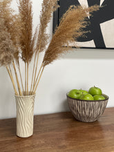 Load image into Gallery viewer, WOODGRAIN TINA VASE IN IVORY
