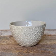 Load image into Gallery viewer, CIRCLE TALI SERVING BOWL IN IVORY