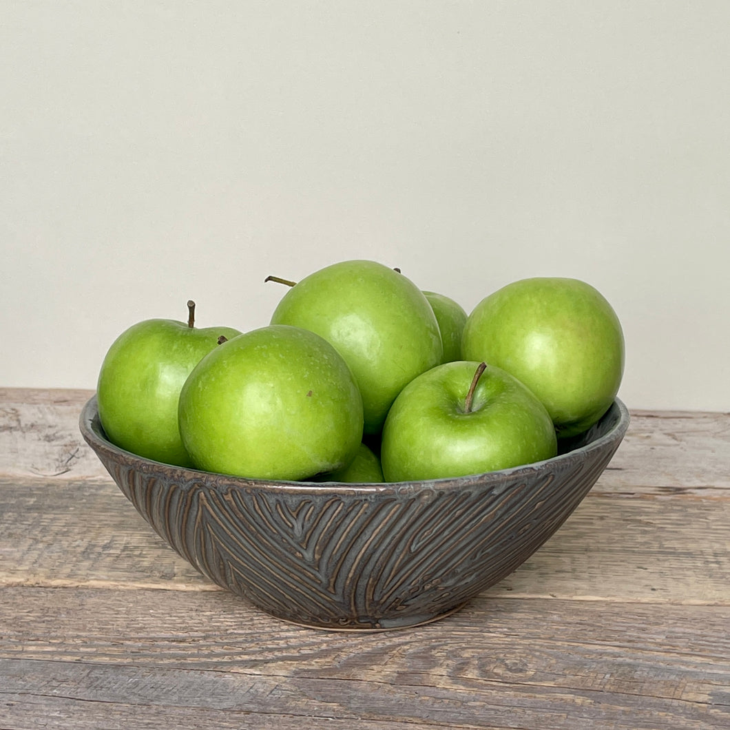 WOODGRAIN LINDA BOWL IN SLATE