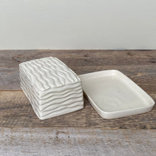 Load image into Gallery viewer, BUTTER DISH IN IVORY WITH CARVED WAVES