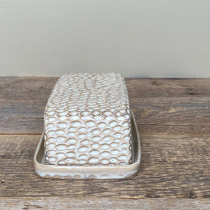 BUTTER DISH IN OATMEAL - CORAL