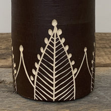 Load image into Gallery viewer, VASE - PLANT POT IN HENNA PATTERN