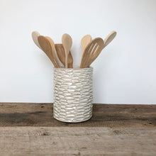 Load image into Gallery viewer, OATMEAL UTENSIL HOLDER IN CORAL