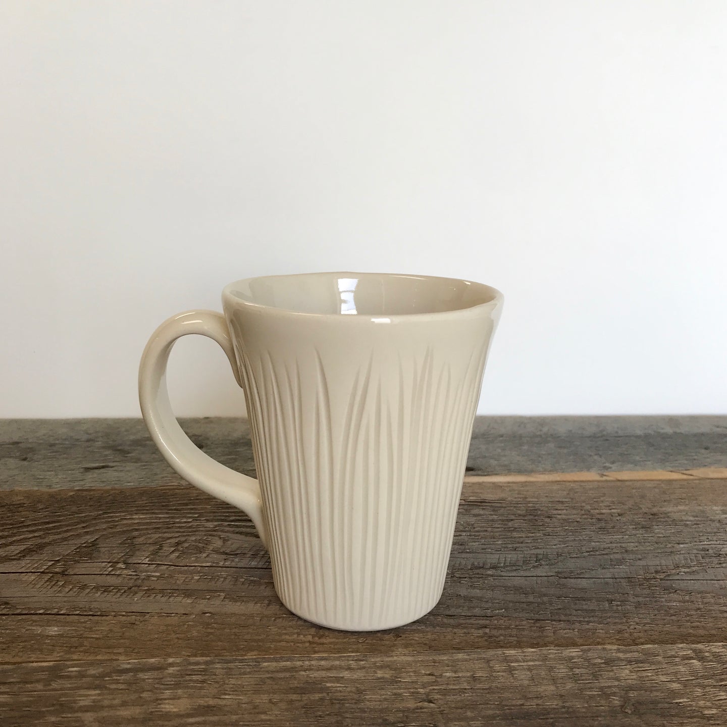 GRASS MUG IN IVORY-16 OUNCES