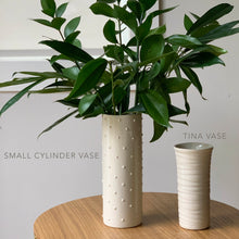 Load image into Gallery viewer, IVORY SMALL CYLINDER VASE WITH DOTS
