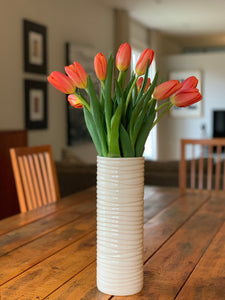 WAVE CYLINDER VASE IN IVORY-MEDIUM