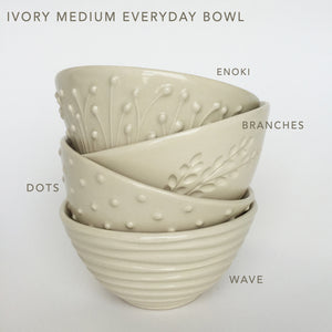 MEDIUM EVERYDAY BOWL IN IVORY WITH CARVED BRANCHES
