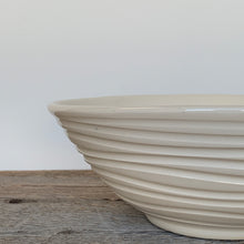 Load image into Gallery viewer, IVORY LINDA SERVING BOWL WITH WAVES