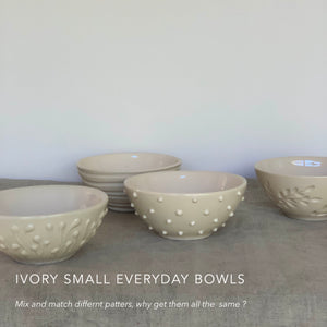 EVERYDAY BOWL IN IVORY WITH WAVES (SET OF 2) SMALL