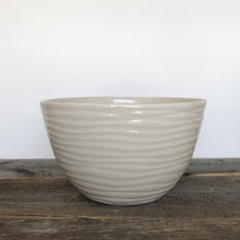 Load image into Gallery viewer, Pottery serving bowl, handcarved made in Canada, salad bowl, porcelain, ceramic art, pottery