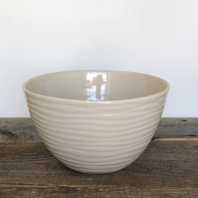 Load image into Gallery viewer, WAVE TALL SERVING BOWL IN IVORY