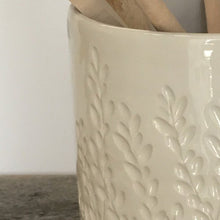 Load image into Gallery viewer, IVORY UTENSIL HOLDER WITH CARVED BRANCHES