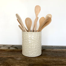 Load image into Gallery viewer, IVORY UTENSIL HOLDER IN CORAL