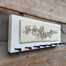 Load image into Gallery viewer, MEDIUM JEWELLERY ORGANIZER / KEY RACK / KITCHEN HOOKS WITH CHERRY BLOSSOMS IN KHAKI