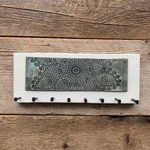 MEDIUM JEWELLERY HOLDER / KEY HOLDER WITH DOILEY