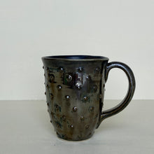 Load image into Gallery viewer, DOT MUG IN METALIC-15 OUNCES