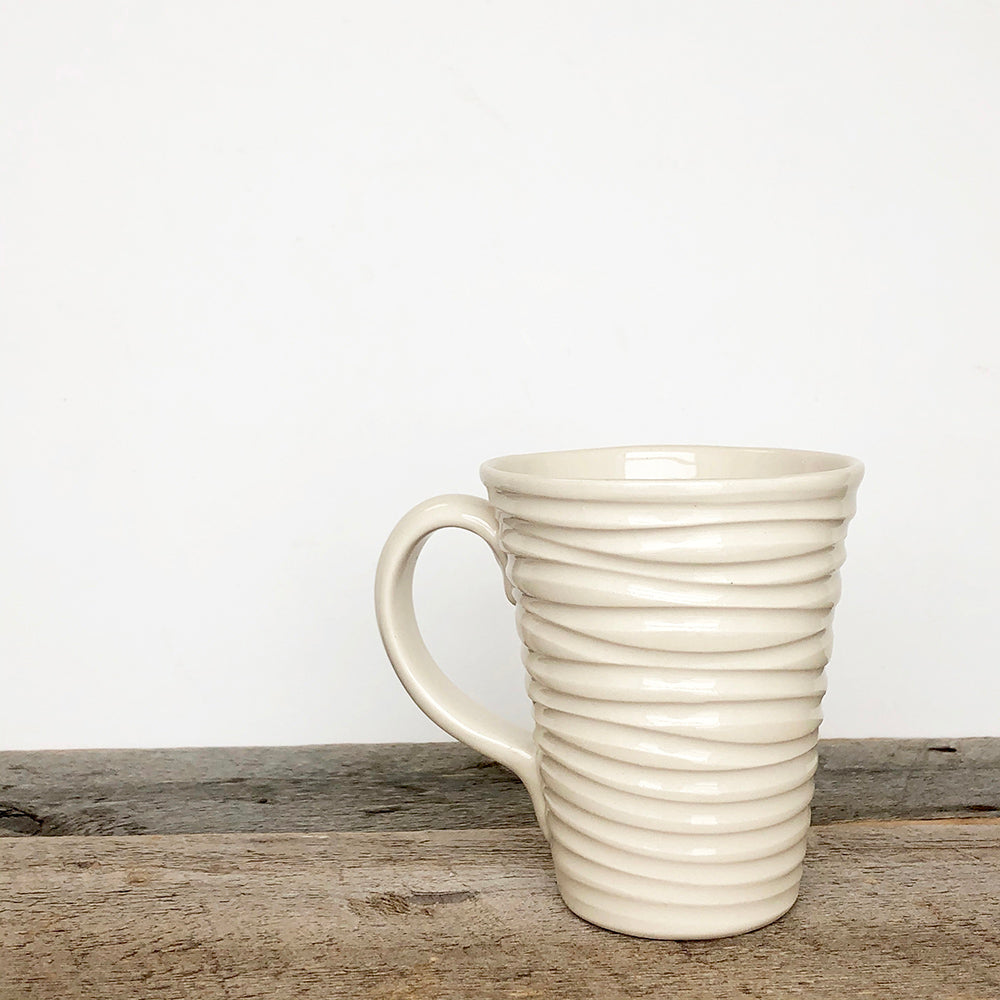 WAVE MUG IN IVORY-16 OUNCES