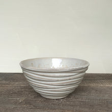 Load image into Gallery viewer, OATMEAL LARGE EVERYDAY BOWL WITH WAVES