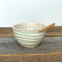 Load image into Gallery viewer, OATMEAL SALT POT WITH SPOON