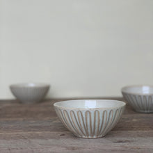 Load image into Gallery viewer, OATMEAL SMALL EVERYDAY BOWL WITH STRIPES