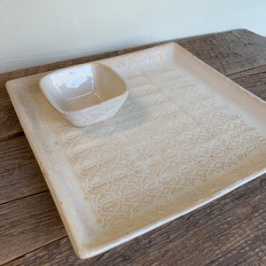 OATMEAL SMALL SQUARE PLATTER SET IN BAROQUE (11" X 11" )