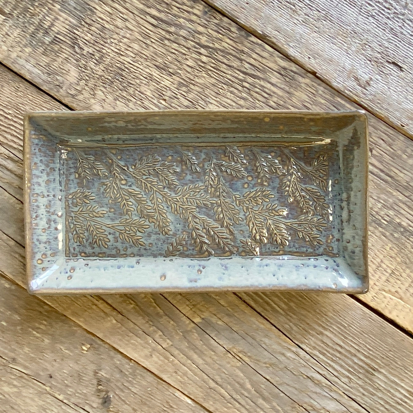SMALL RECTANGLE PLATTER SET IN SLATE WITH BRANCHES