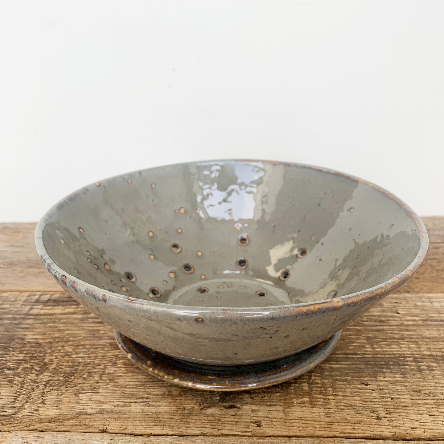 SLATE BERRY BOWL WITH SAUCER