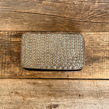 Load image into Gallery viewer, SLATE BUTTER DISH IN CORAL