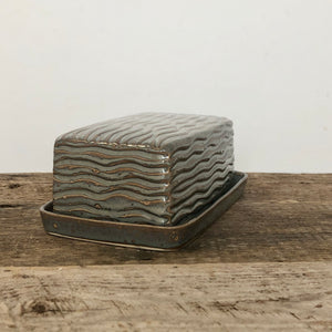 SLATE BUTTER DISH WITH CARVED WAVES