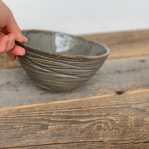SLATE LARGE EVERYDAY BOWL IN WAVE
