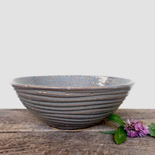 Load image into Gallery viewer, SLATE LINDA SERVING BOWL IN WAVE