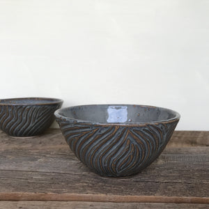 SLATE MEDIUM EVERYDAY BOWL IN WOOD GRAIN (SET OF 2)