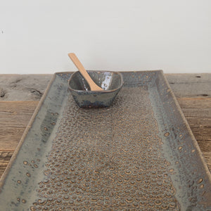 MEDIUM RECTANGLE PLATTER SET IN SLATE WITH PEBBLES