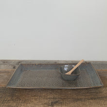 Load image into Gallery viewer, MEDIUM RECTANGLE PLATTER SET IN SLATE WITH PEBBLES