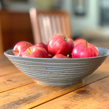 Load image into Gallery viewer, WAVE MEIRA SERVING BOWL IN SLATE