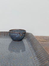 Load image into Gallery viewer, AVIA SERVING PLATTER SET IN SLATE WITH CARVED STRIPED BORDER