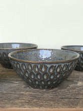 Load image into Gallery viewer, SLATE SMALL EVERYDAY BOWLS IN CORAL