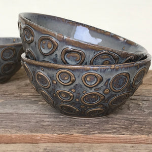 EVERYDAY BOWL WITH CIRCLES IN SLATE - SMALL set of 2