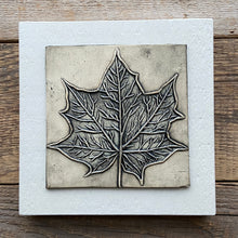 Load image into Gallery viewer, ART BLOCK WITH MAPLE LEAF 001
