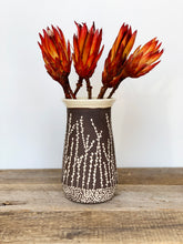 Load image into Gallery viewer, BOTANICAL SILHOUETTES SHELLEY VASE 2
