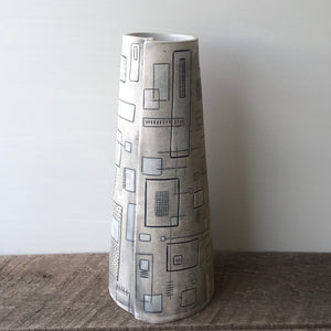 GEO MODERN TAPER VASE 12